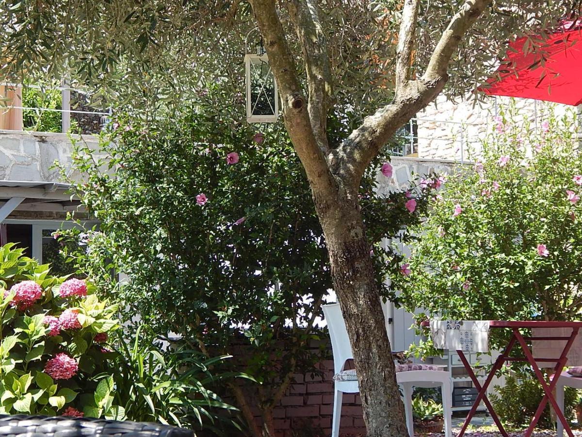 B&B Pie Del Castello Levanto Exterior photo